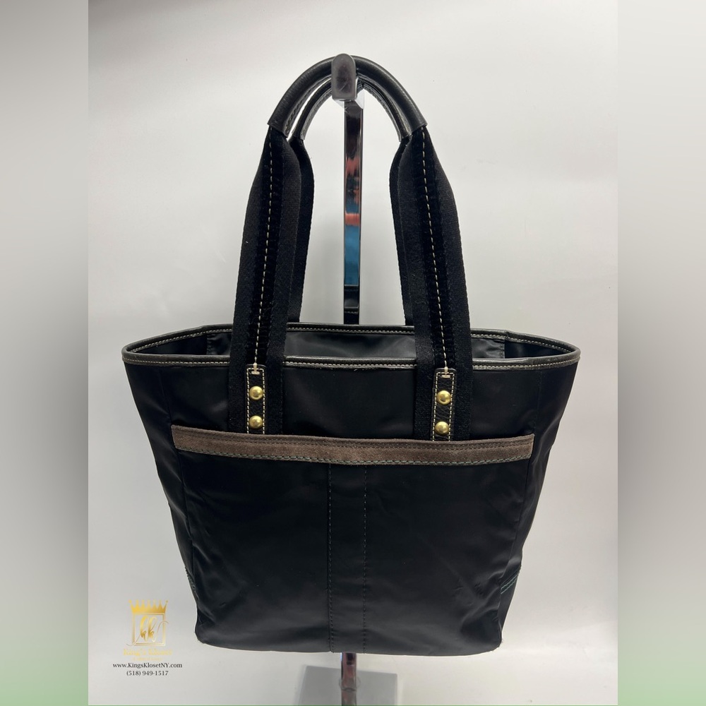 Coach Hampton Weekend Edition - image 3